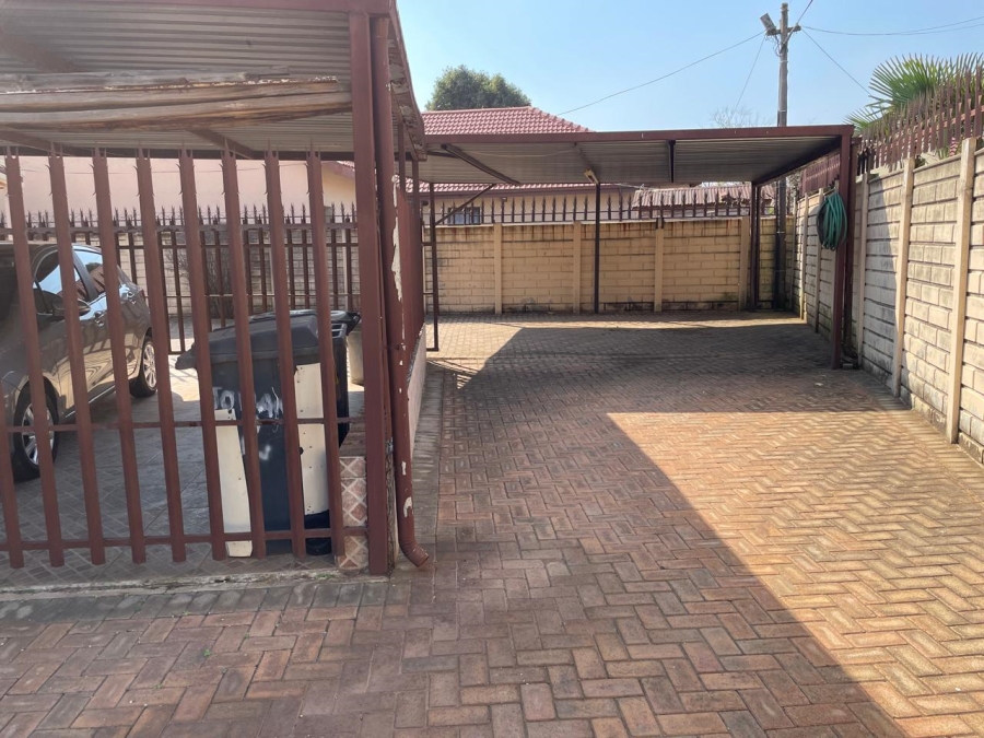 3 Bedroom Property for Sale in Witpoortjie Gauteng