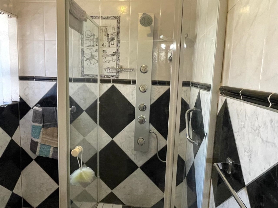 3 Bedroom Property for Sale in Witpoortjie Gauteng