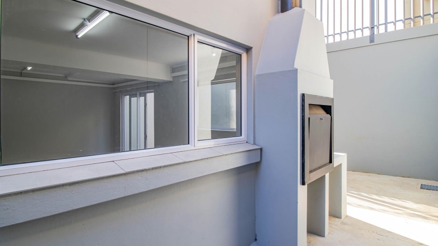 2 Bedroom Property for Sale in Ferndale Gauteng