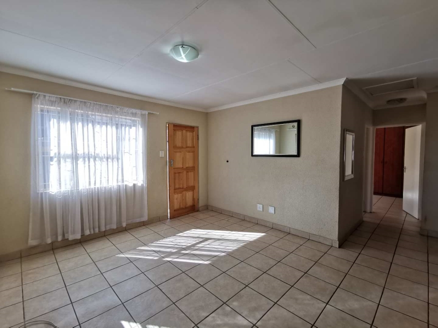 To Let 2 Bedroom Property for Rent in Leopard