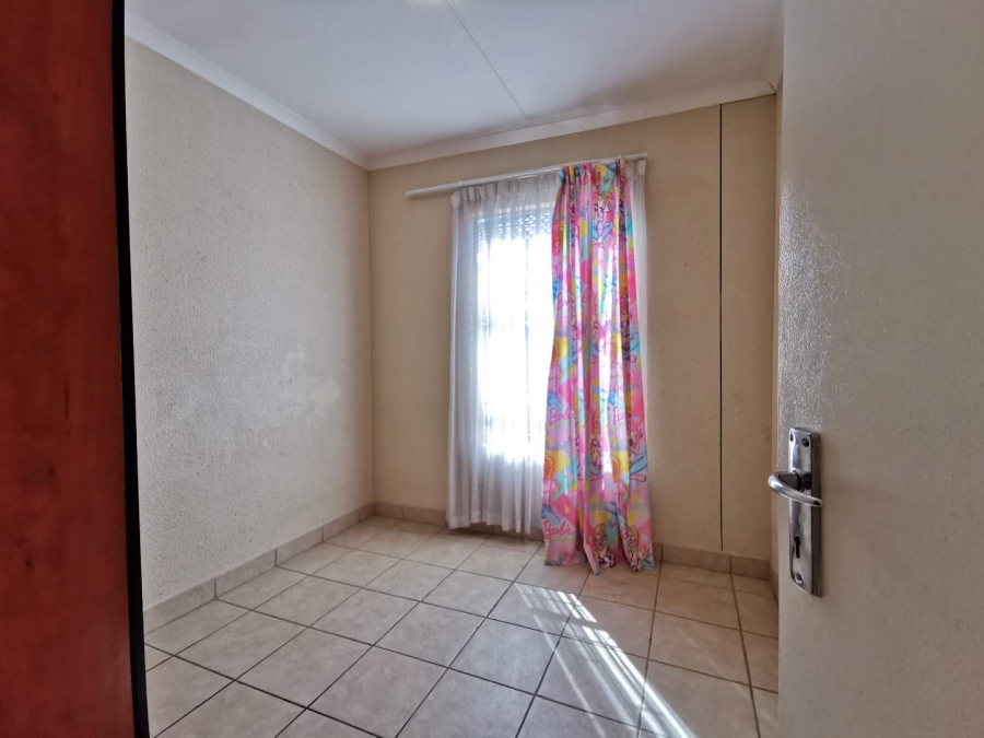 To Let 2 Bedroom Property for Rent in Leopard