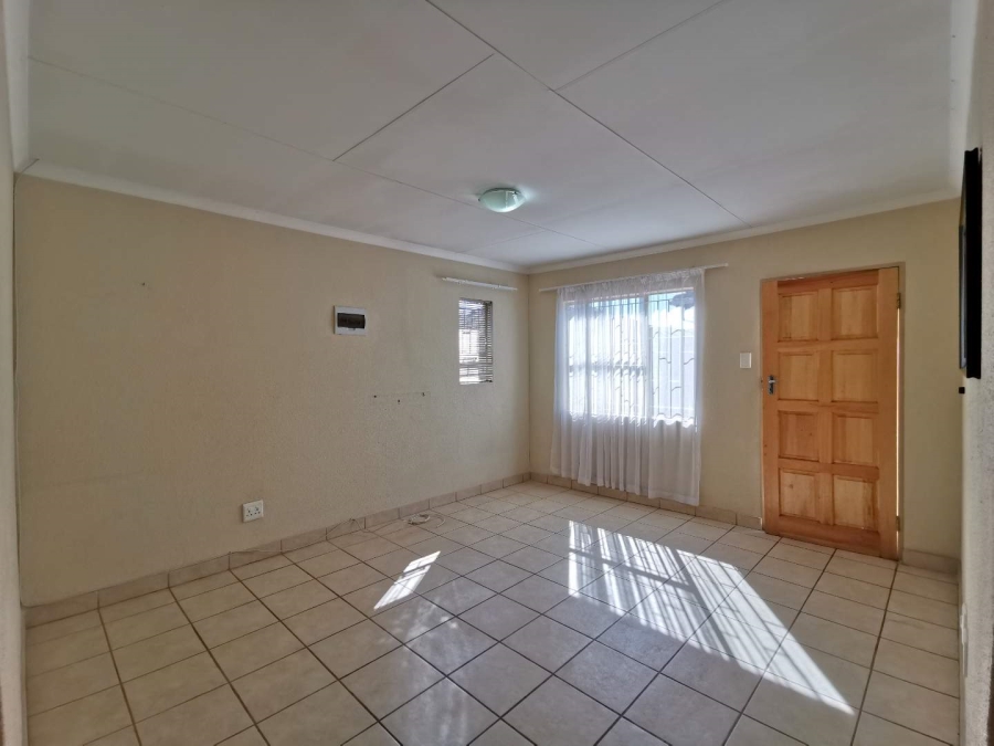 To Let 2 Bedroom Property for Rent in Leopard