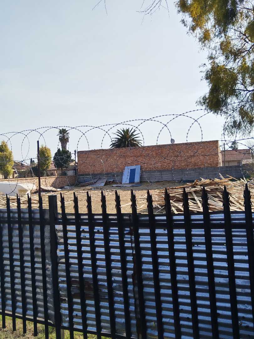 0 Bedroom Property for Sale in Bakerton Gauteng