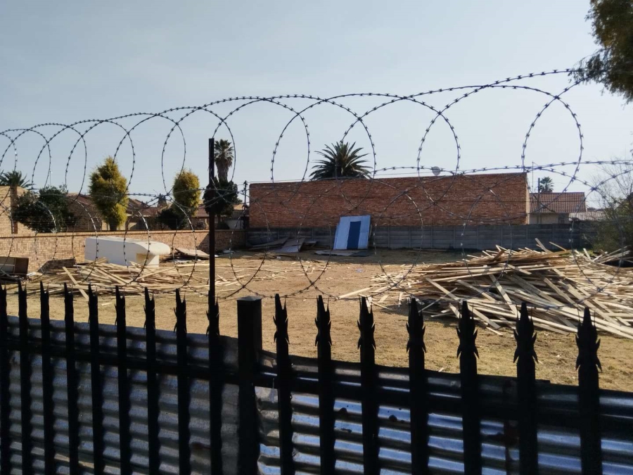 0 Bedroom Property for Sale in Bakerton Gauteng