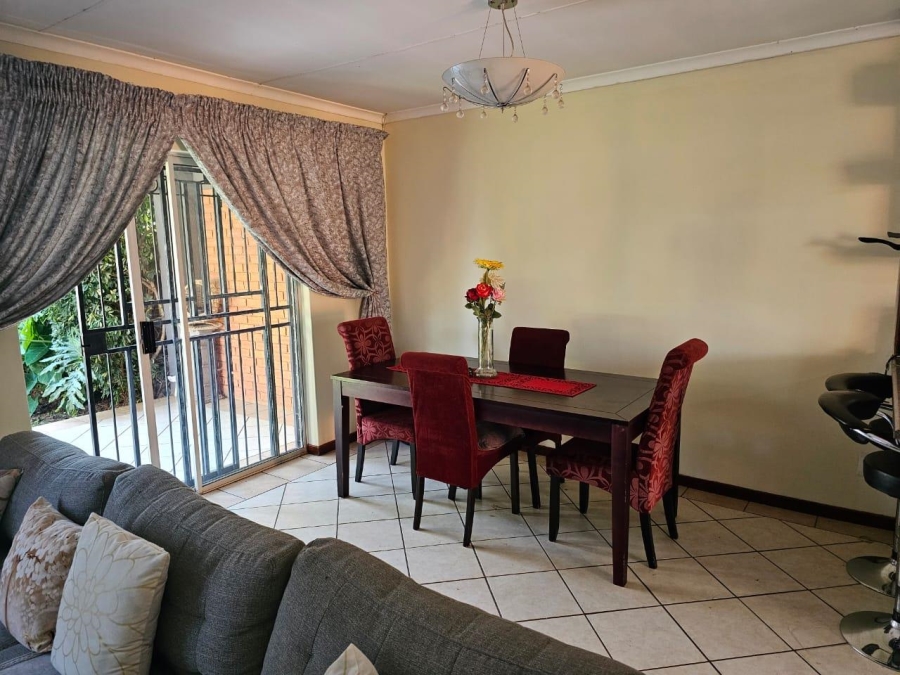 2 Bedroom Property for Sale in Equestria Gauteng