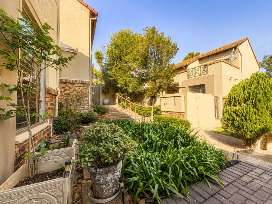 3 Bedroom Property for Sale in Dowerglen Gauteng