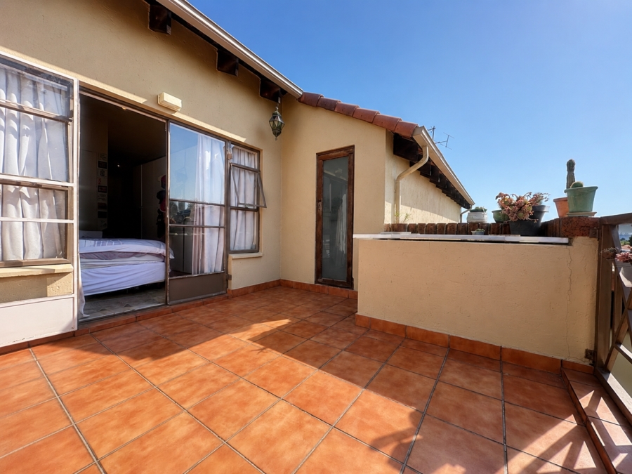 3 Bedroom Property for Sale in Dowerglen Gauteng