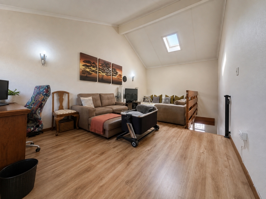 3 Bedroom Property for Sale in Dowerglen Gauteng