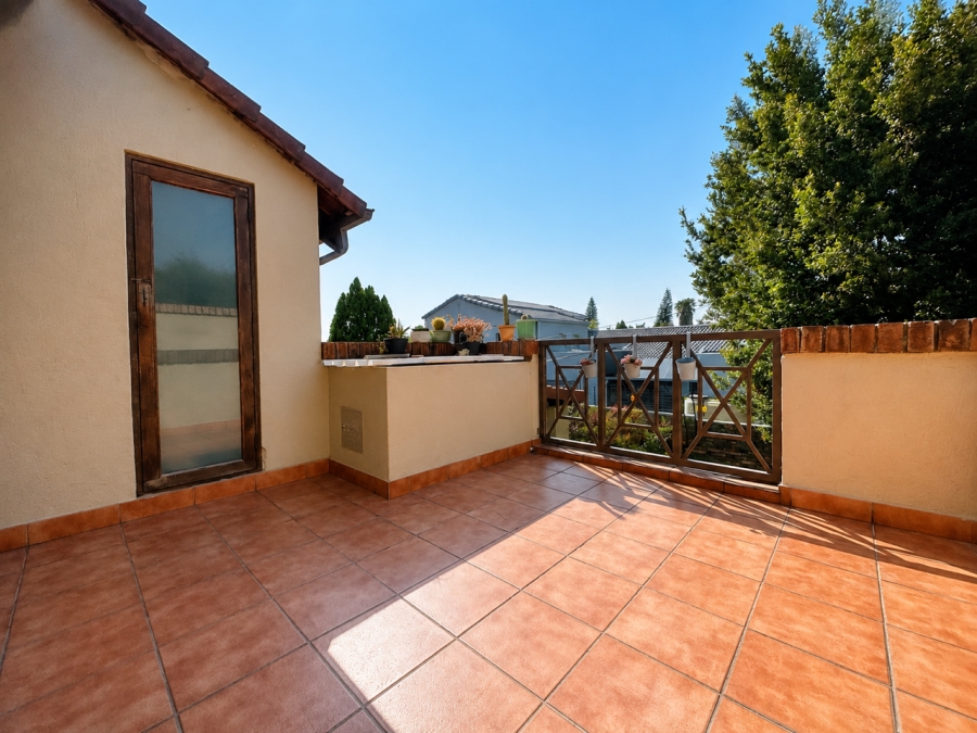 3 Bedroom Property for Sale in Dowerglen Gauteng
