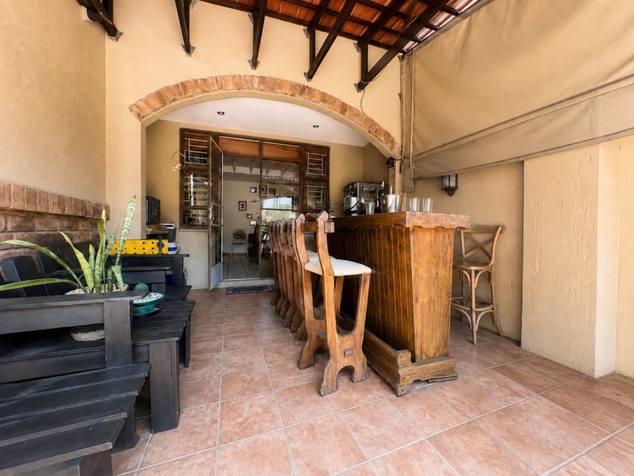 3 Bedroom Property for Sale in Dowerglen Gauteng