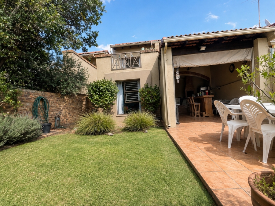 3 Bedroom Property for Sale in Dowerglen Gauteng