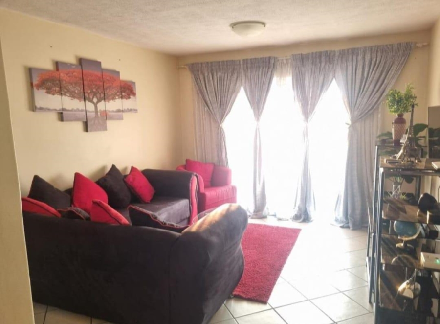 2 Bedroom Property for Sale in Noordwyk Gauteng