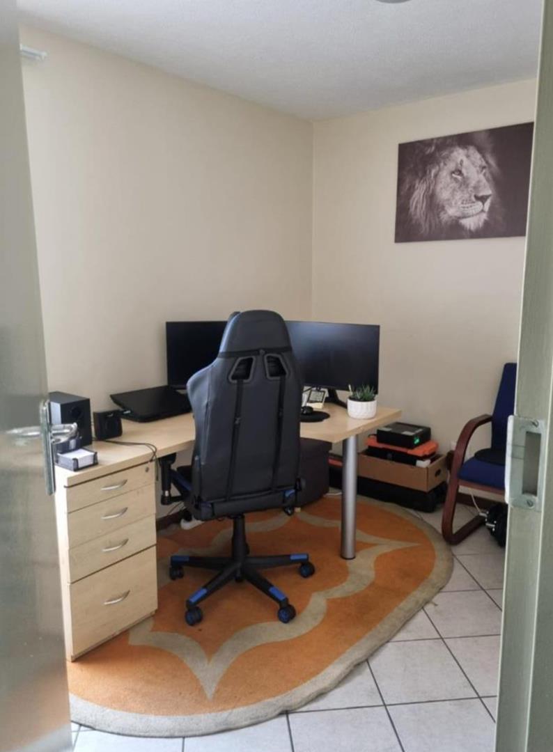 2 Bedroom Property for Sale in Noordwyk Gauteng