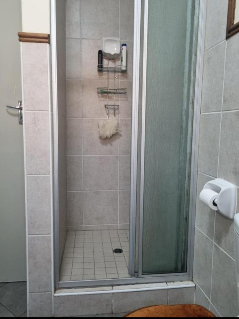 2 Bedroom Property for Sale in Noordwyk Gauteng
