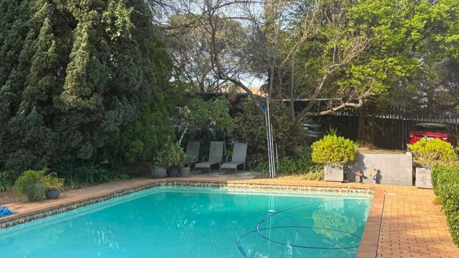 9 Bedroom Property for Sale in Bryanston Gauteng