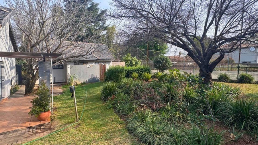 9 Bedroom Property for Sale in Bryanston Gauteng