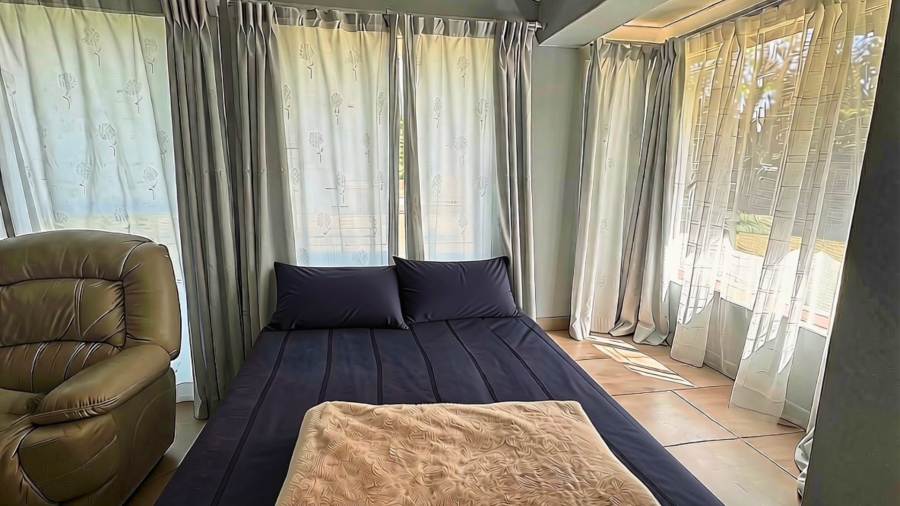 9 Bedroom Property for Sale in Bryanston Gauteng