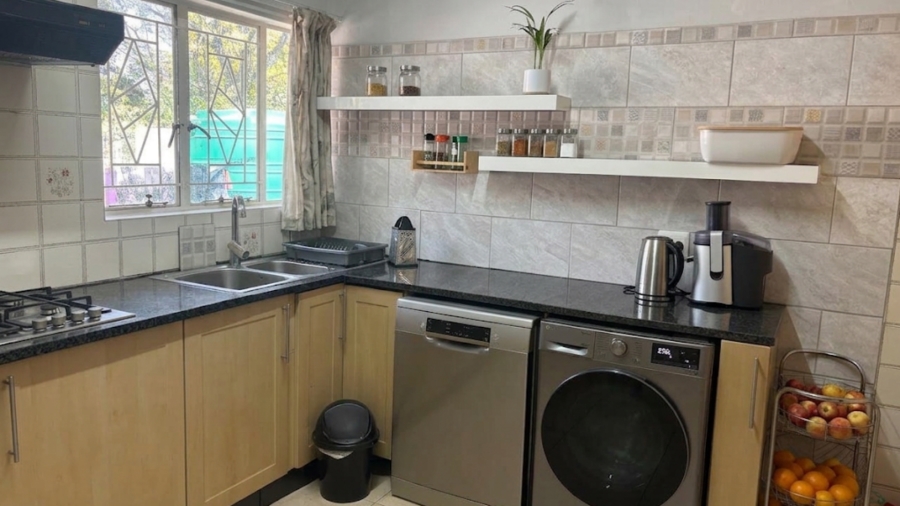 9 Bedroom Property for Sale in Bryanston Gauteng