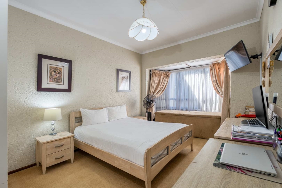 4 Bedroom Property for Sale in Fourways Gardens Gauteng