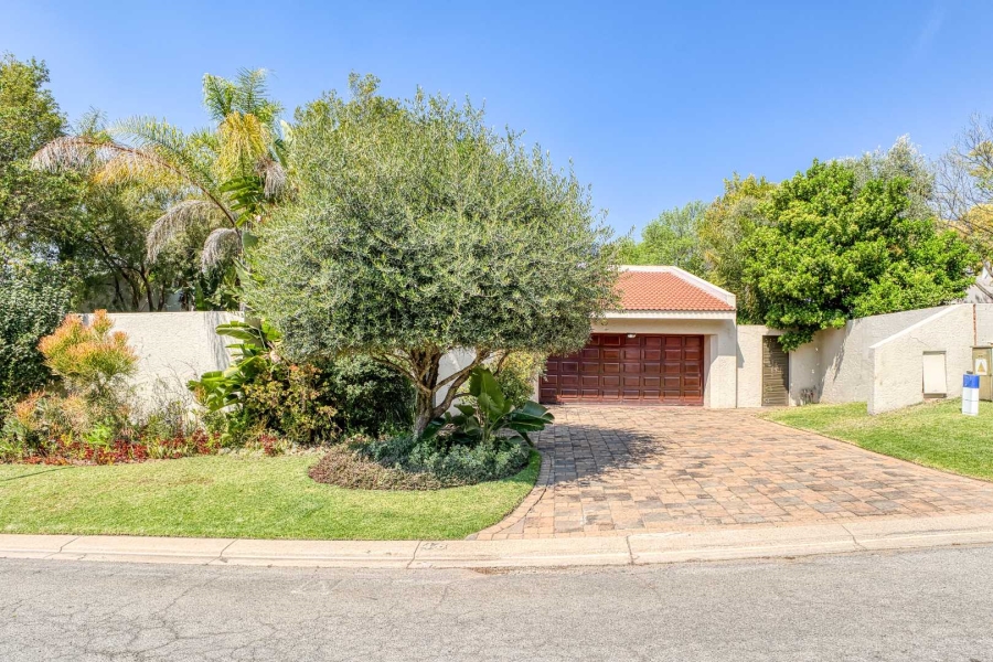 4 Bedroom Property for Sale in Fourways Gardens Gauteng