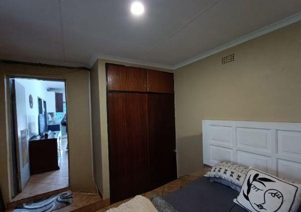 7 Bedroom Property for Sale in Valhalla Gauteng