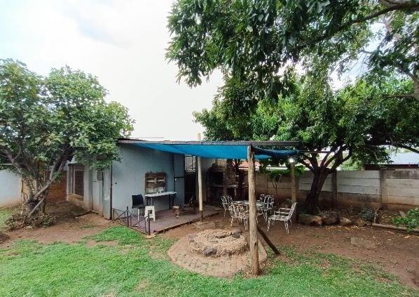 7 Bedroom Property for Sale in Valhalla Gauteng