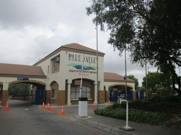 5 Bedroom Property for Sale in Blue Valley Golf Estate Gauteng