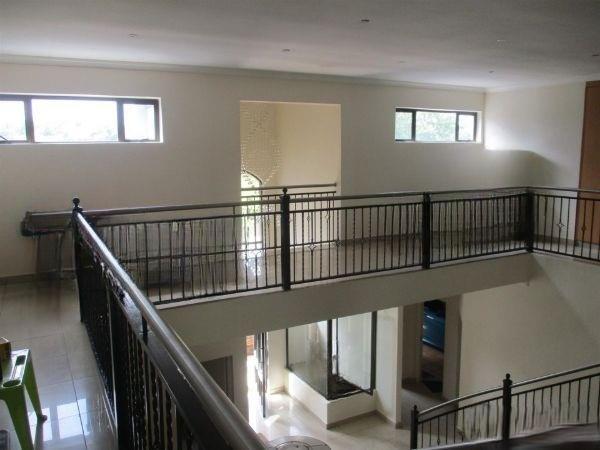 5 Bedroom Property for Sale in Blue Valley Golf Estate Gauteng