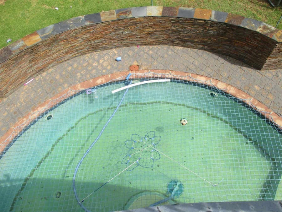 5 Bedroom Property for Sale in Blue Valley Golf Estate Gauteng