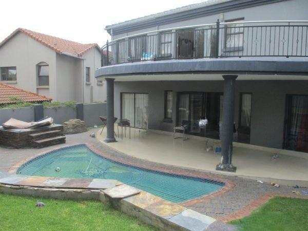 5 Bedroom Property for Sale in Blue Valley Golf Estate Gauteng