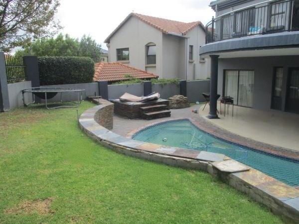 5 Bedroom Property for Sale in Blue Valley Golf Estate Gauteng