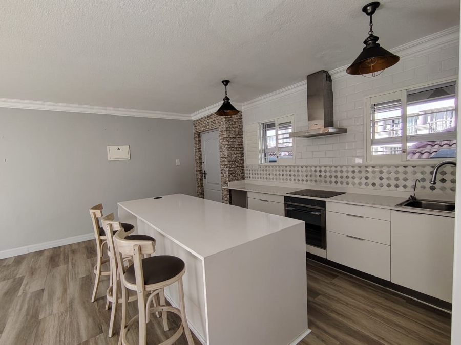 To Let 2 Bedroom Property for Rent in Morningside Gauteng