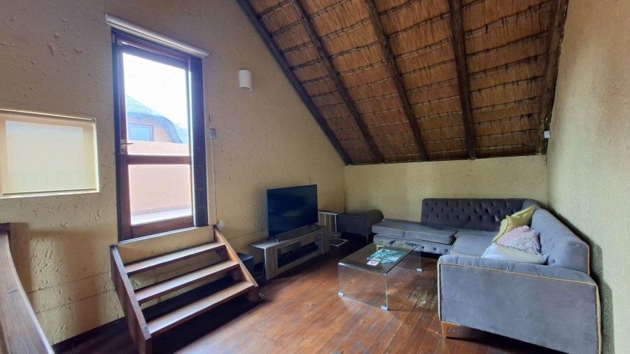 2 Bedroom Property for Sale in Sunninghill Gauteng