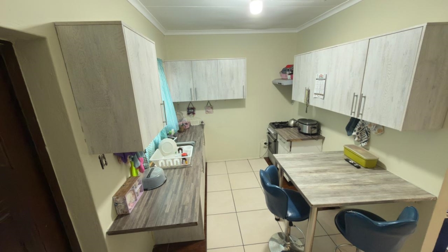 4 Bedroom Property for Sale in Heuweloord Gauteng