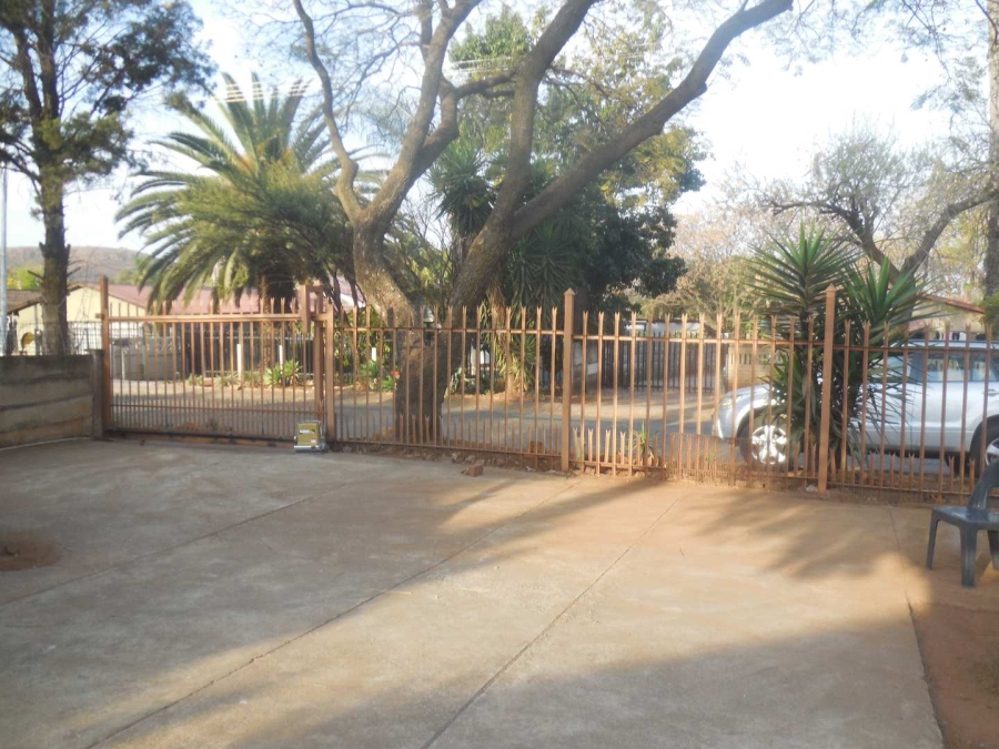 To Let 3 Bedroom Property for Rent in East Lynne Gauteng