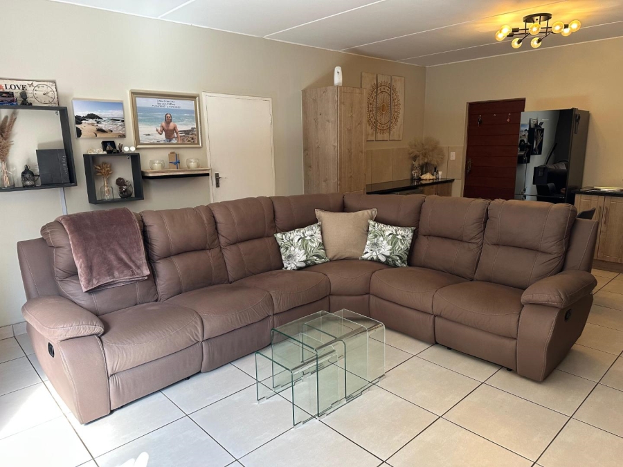 To Let 2 Bedroom Property for Rent in Tijger Valley Gauteng