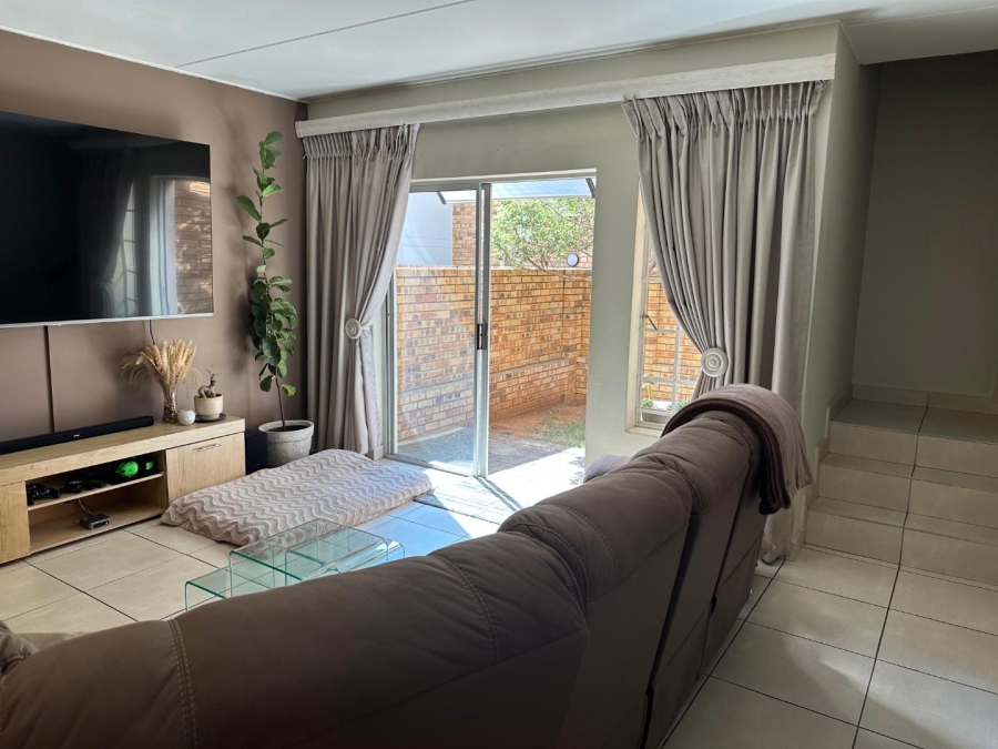 To Let 2 Bedroom Property for Rent in Tijger Valley Gauteng
