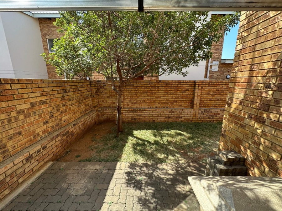 To Let 2 Bedroom Property for Rent in Tijger Valley Gauteng