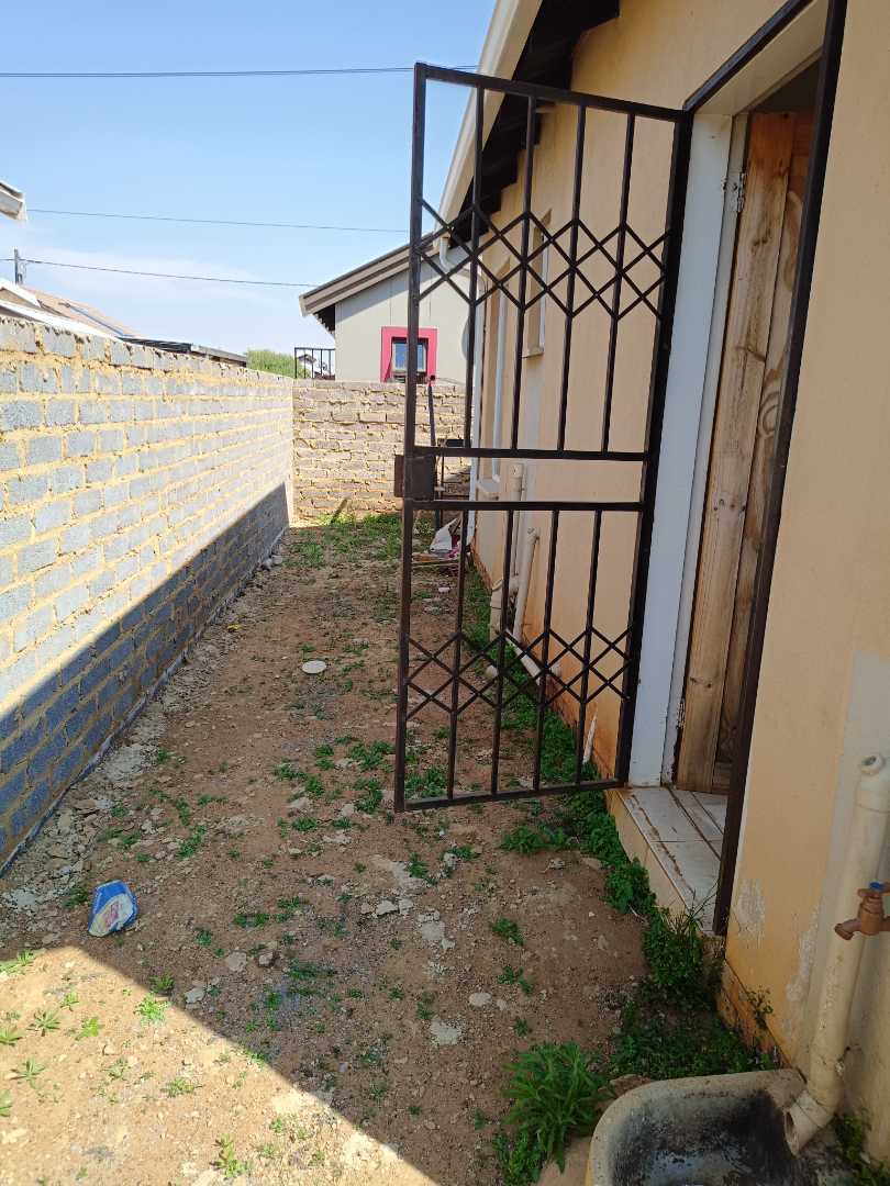2 Bedroom Property for Sale in Savanna City Gauteng