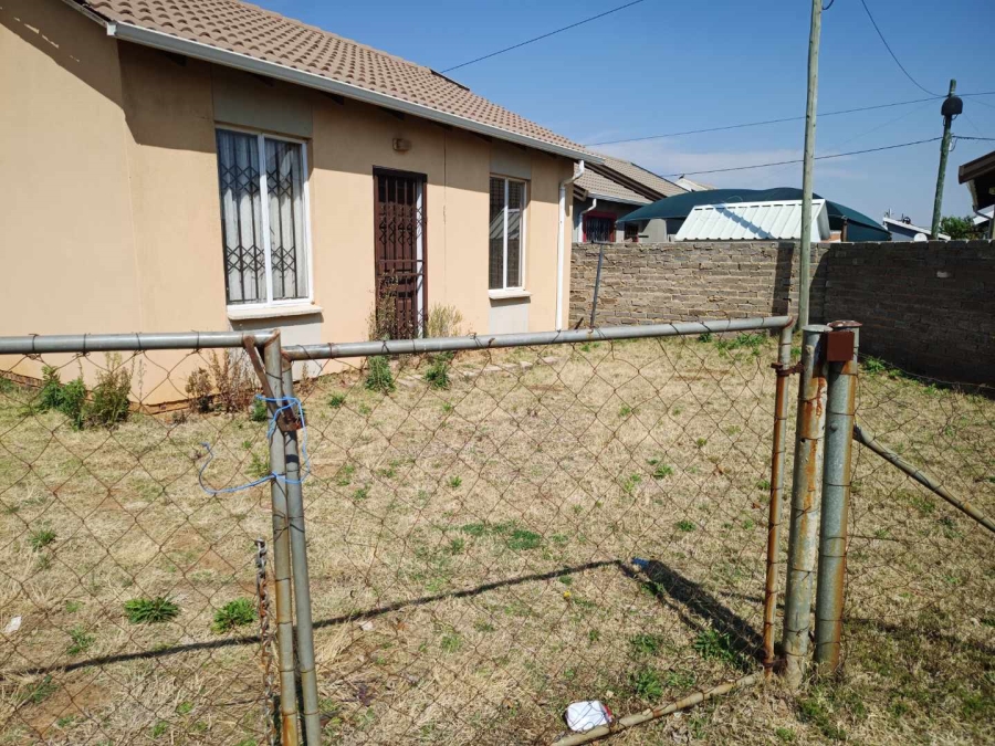 2 Bedroom Property for Sale in Savanna City Gauteng