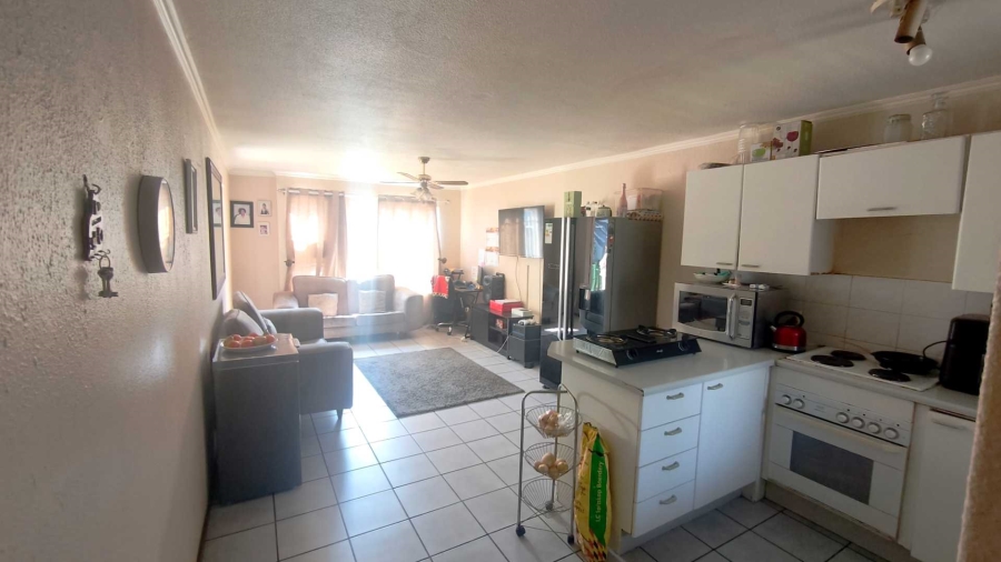 2 Bedroom Property for Sale in Mulbarton Gauteng