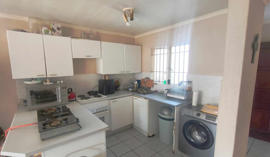 2 Bedroom Property for Sale in Mulbarton Gauteng