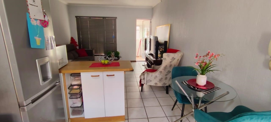 2 Bedroom Property for Sale in New Redruth Gauteng