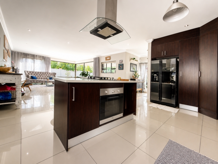 4 Bedroom Property for Sale in Alberante Gauteng