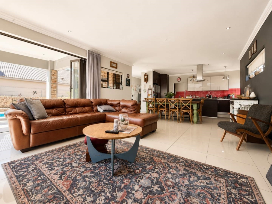 4 Bedroom Property for Sale in Alberante Gauteng