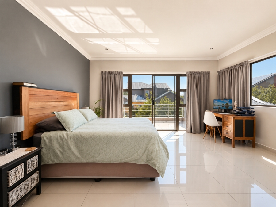 4 Bedroom Property for Sale in Alberante Gauteng
