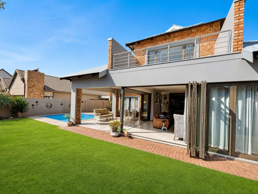 4 Bedroom Property for Sale in Alberante Gauteng