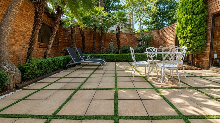 3 Bedroom Property for Sale in Glenvista Gauteng