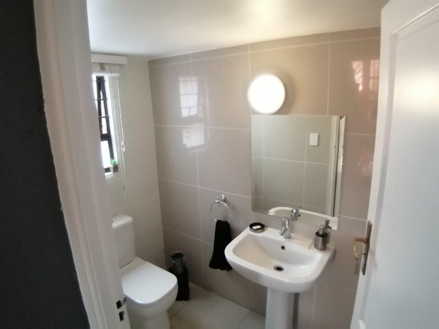 4 Bedroom Property for Sale in Bassonia Gauteng