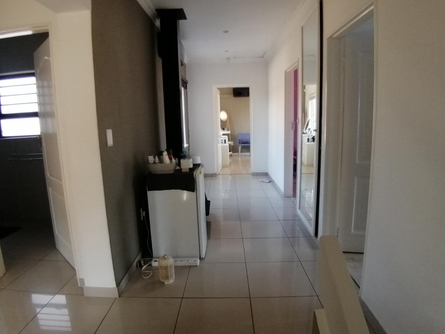 4 Bedroom Property for Sale in Bassonia Gauteng